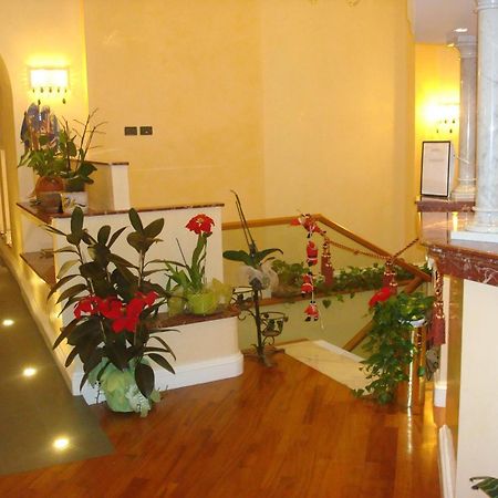Hotel Dina Roma Dış mekan fotoğraf