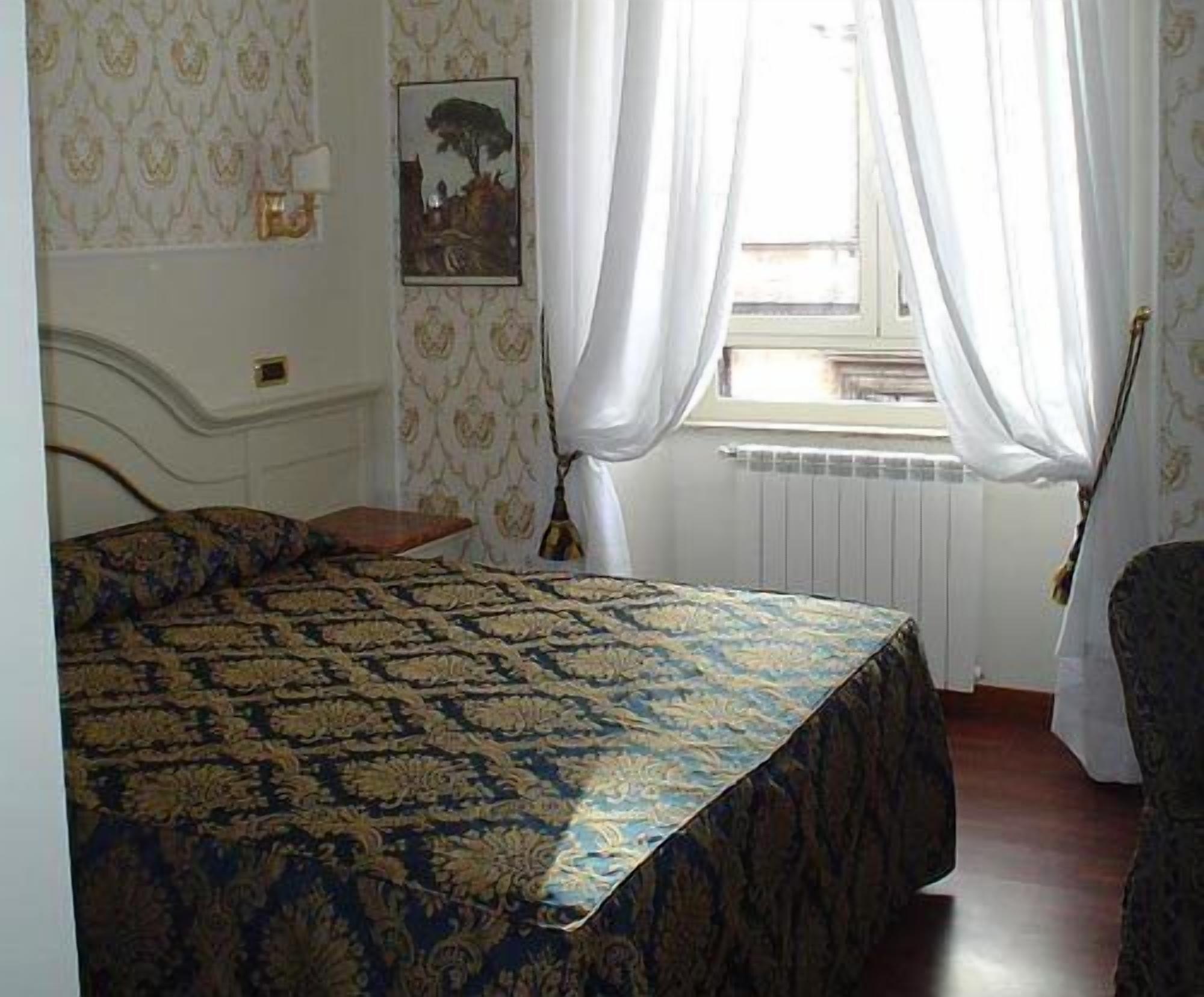 Hotel Dina Roma Dış mekan fotoğraf