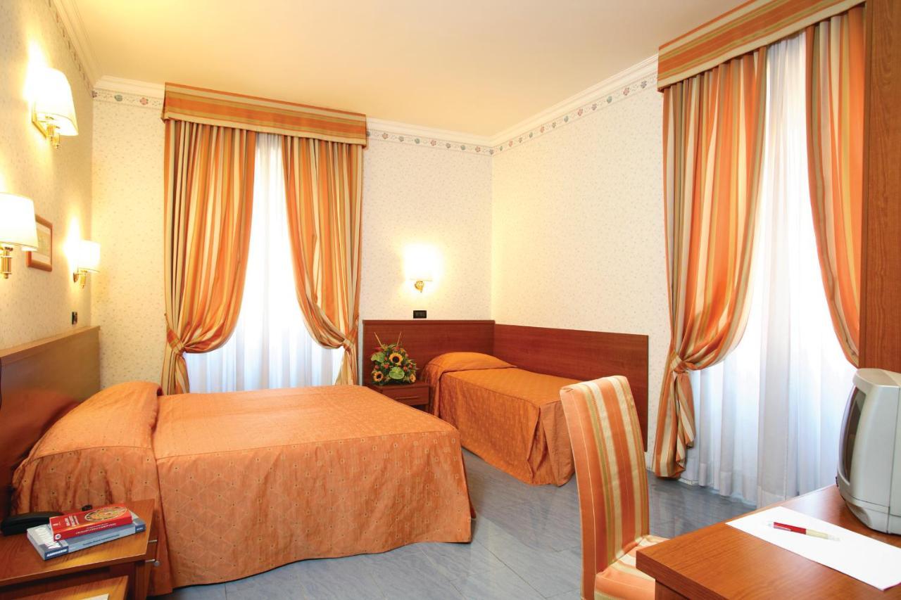 Hotel Dina Roma Dış mekan fotoğraf