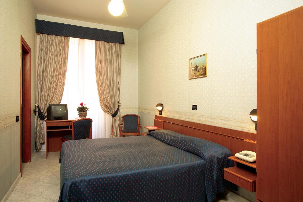 Hotel Dina Roma Dış mekan fotoğraf